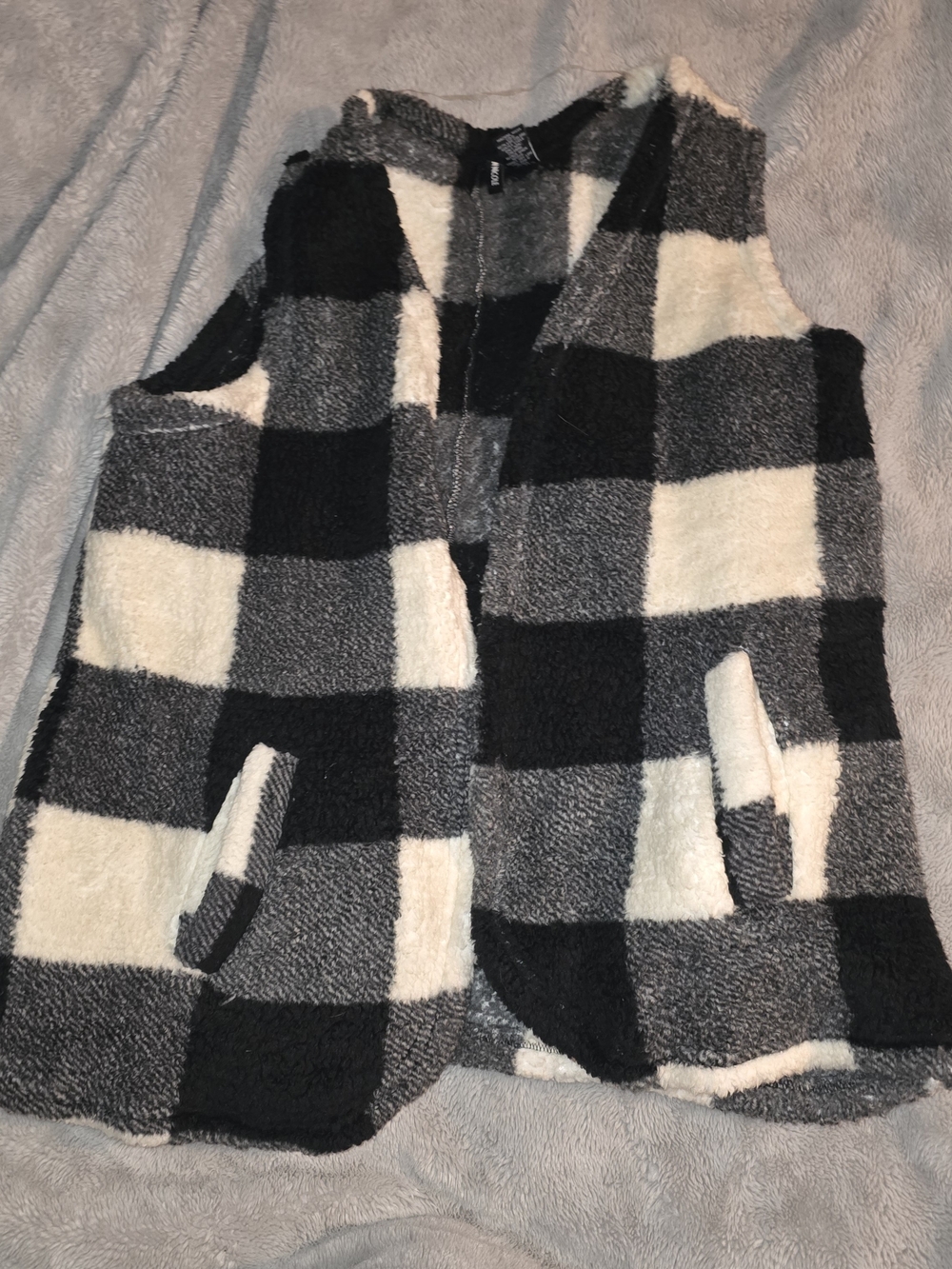 Women’s Black & White Plaid Sherpa Vest - Cozy Layering Vest